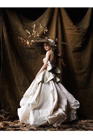Testino_V_11oct11_MarioTestino_b_320x480_1319226125.jpg_320x480