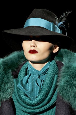 gucci-fall-2011-hat-profile_1319134300.jpg_300x450