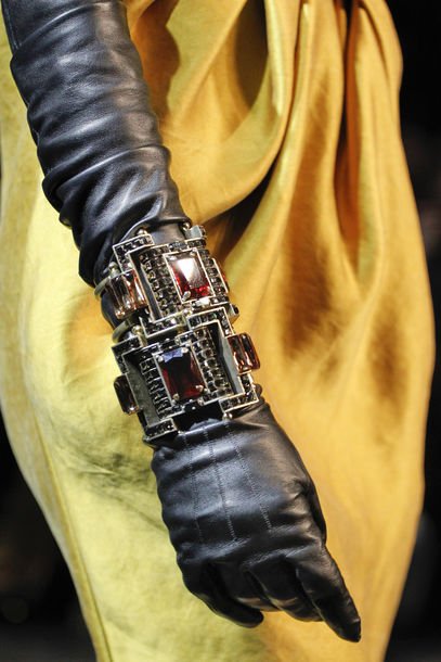 lanvin-detail-hw-2011-00600h_article_gallery_portrait.jpg