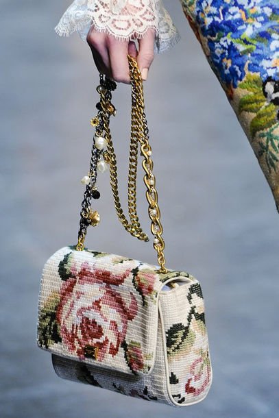 7987_hw.dolcegabbana.1.00680h1_article_gallery_portrait.jpg