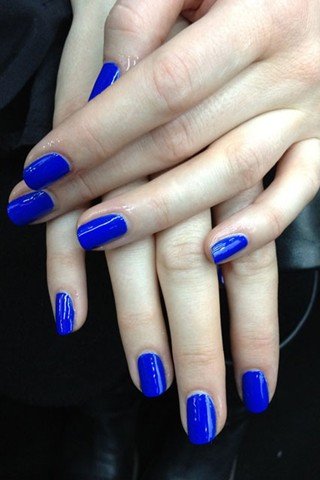 nails4_v_22mar12_pr_b_320x480.jpg