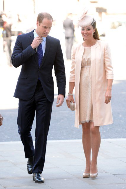 duke-duchess-cambridge-vogue-4jun13-rex_b_426x639